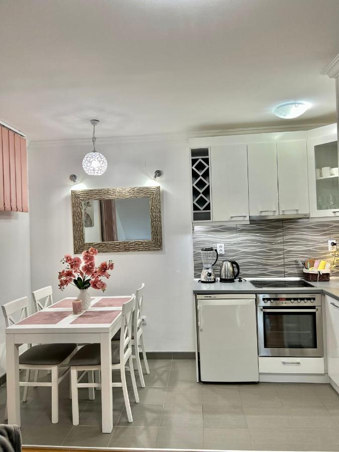 Prestige Apartment 3 Novi Sad Ngoại thất bức ảnh